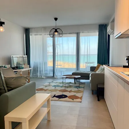 Szemespart By Bltn Apartment