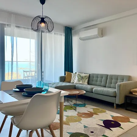 Apartment Szemespart By Bltn *