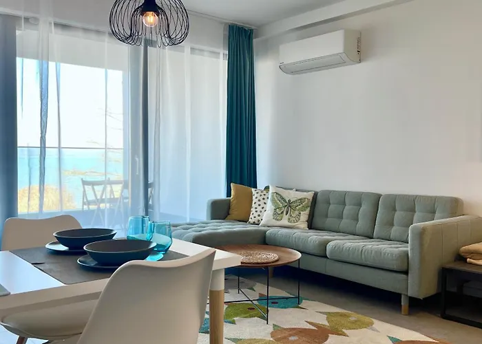 Apartment Szemespart By Bltn *